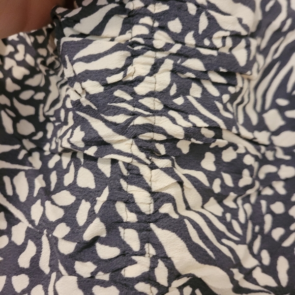 Brand new with tags H&M Maternity Skirt - Picture 3 of 5